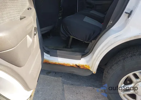 2002 Ford Explorer Xlt from USA, damaged, VIN 1FMDU73E42UA77886